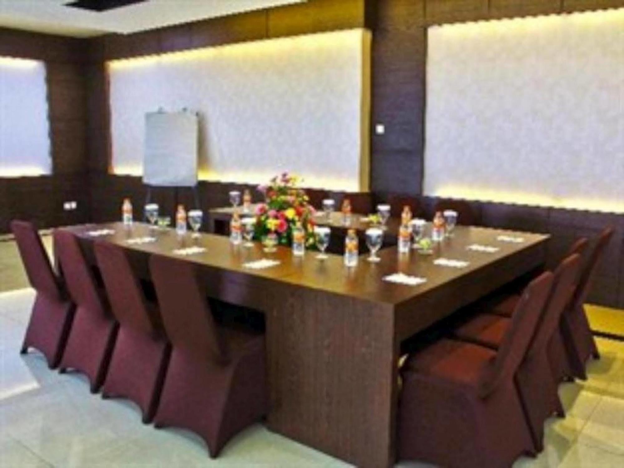 Hotel Naval Bandung Kültér fotó